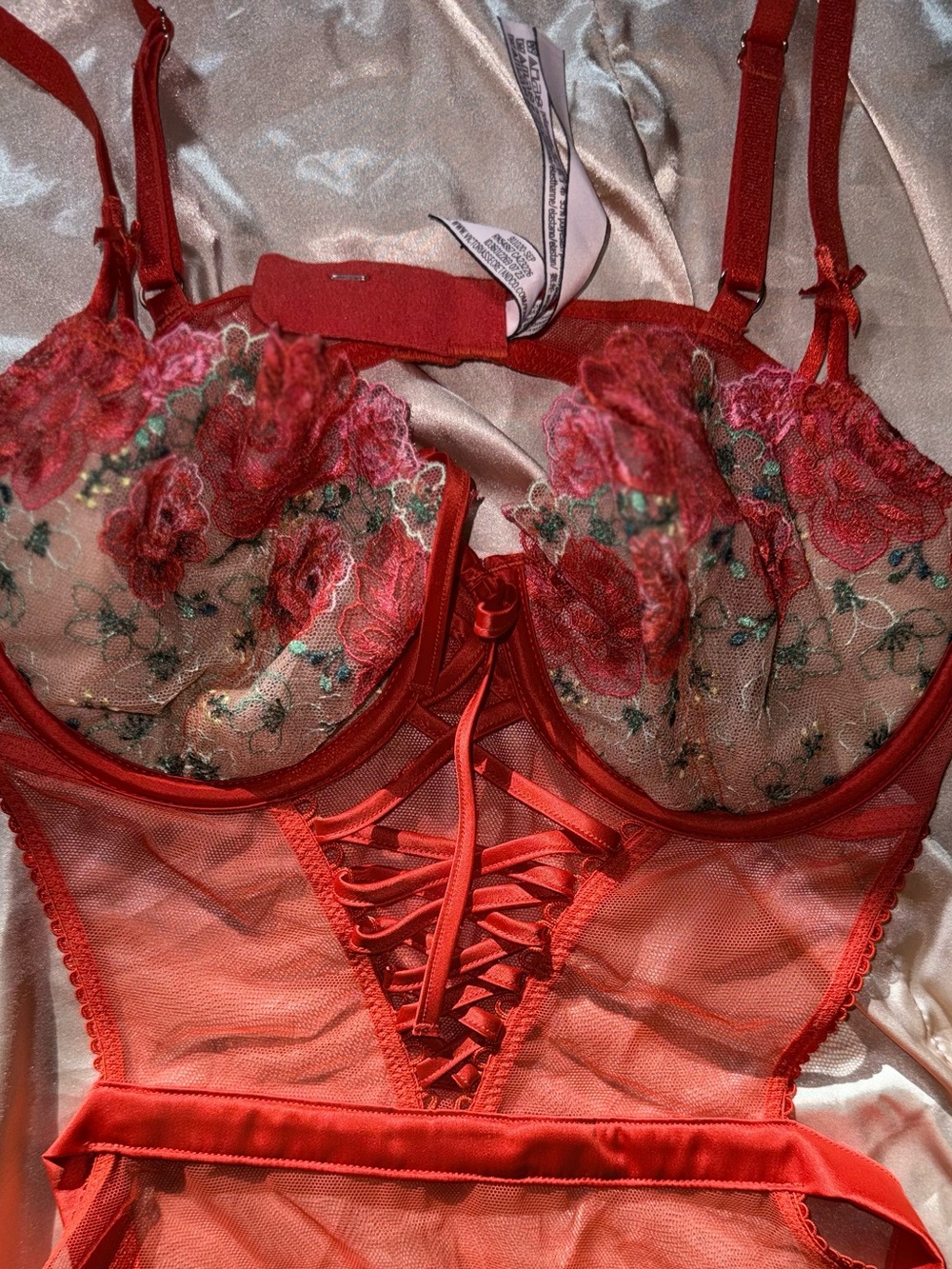 Victoria's Secret Red Very Sexy Wicked Unlined Floral Embroidery Apron • size M